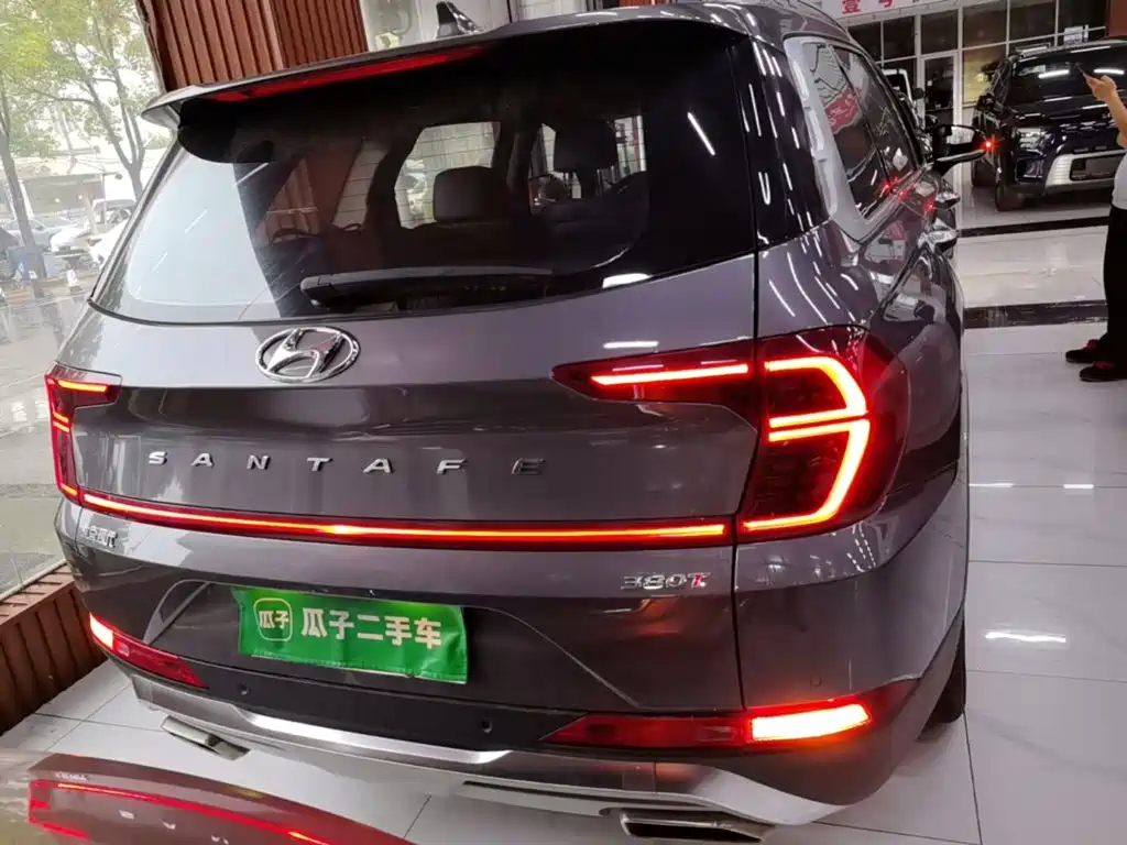 Hyundai Santa Fe — миниатюра 6