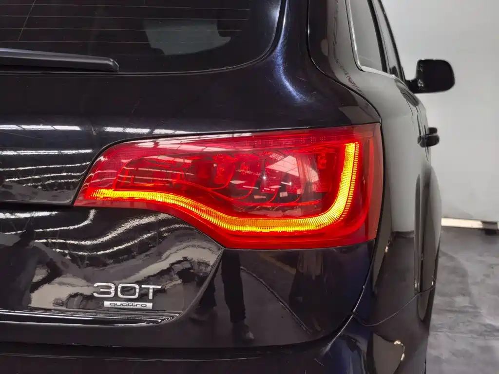 Audi Q7 — миниатюра 17