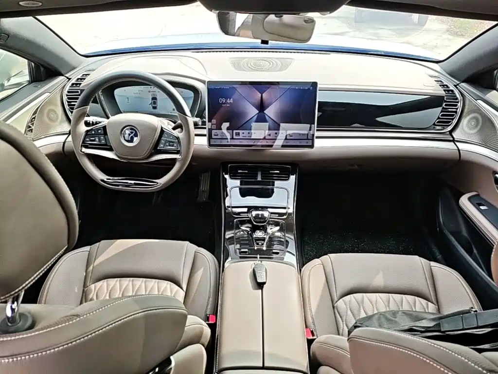 BYD Han — миниатюра 10