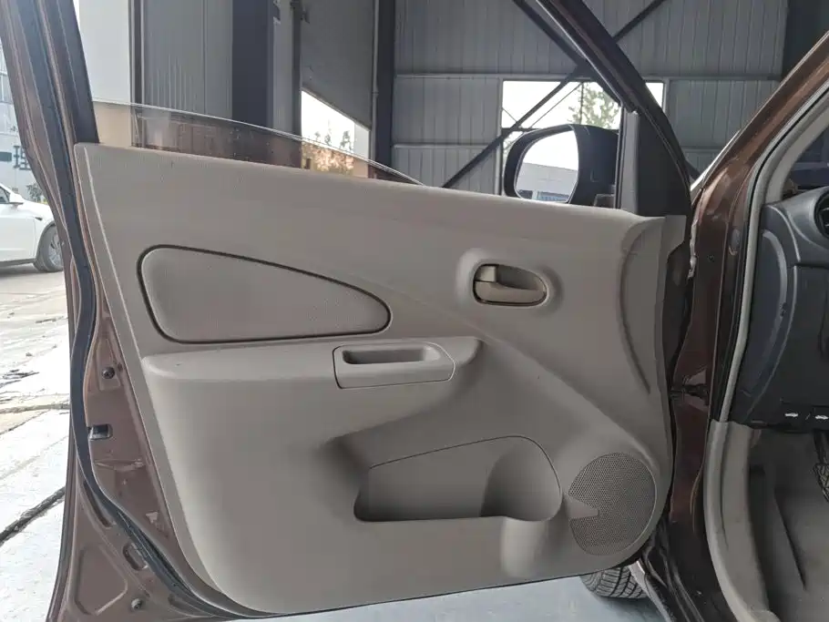 Venucia R30 — миниатюра 7