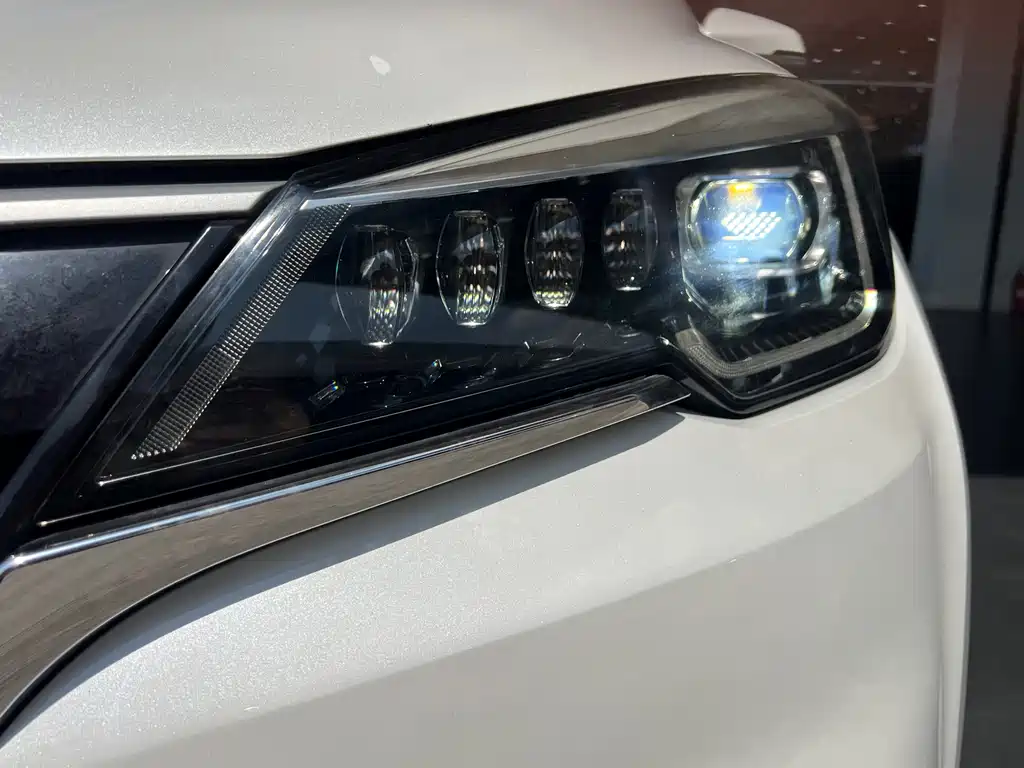 Changan CS85 COUPE — миниатюра 14