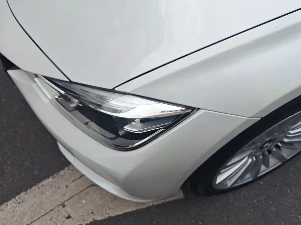 BMW 3 Series — миниатюра 17