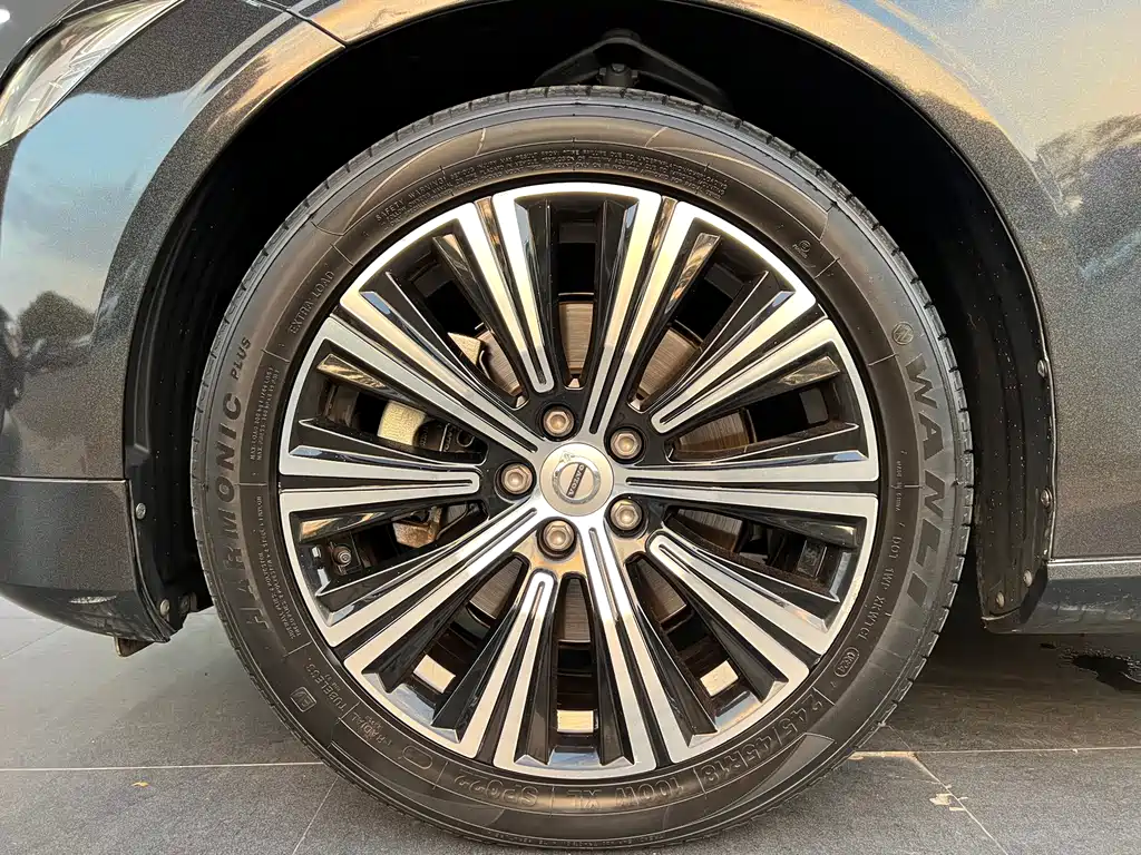 Volvo S90 — миниатюра 13