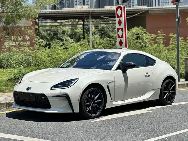 TOYOTA 86 2023