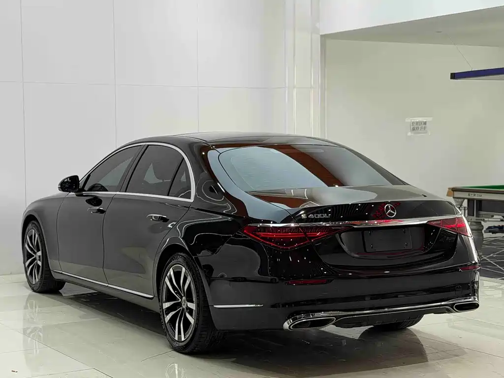 Mercedes-Benz S-Class — миниатюра 12
