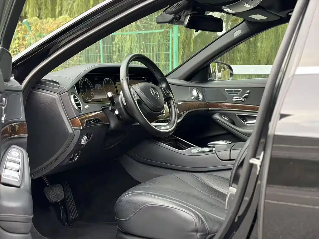 Mercedes-Benz S-Class — миниатюра 4