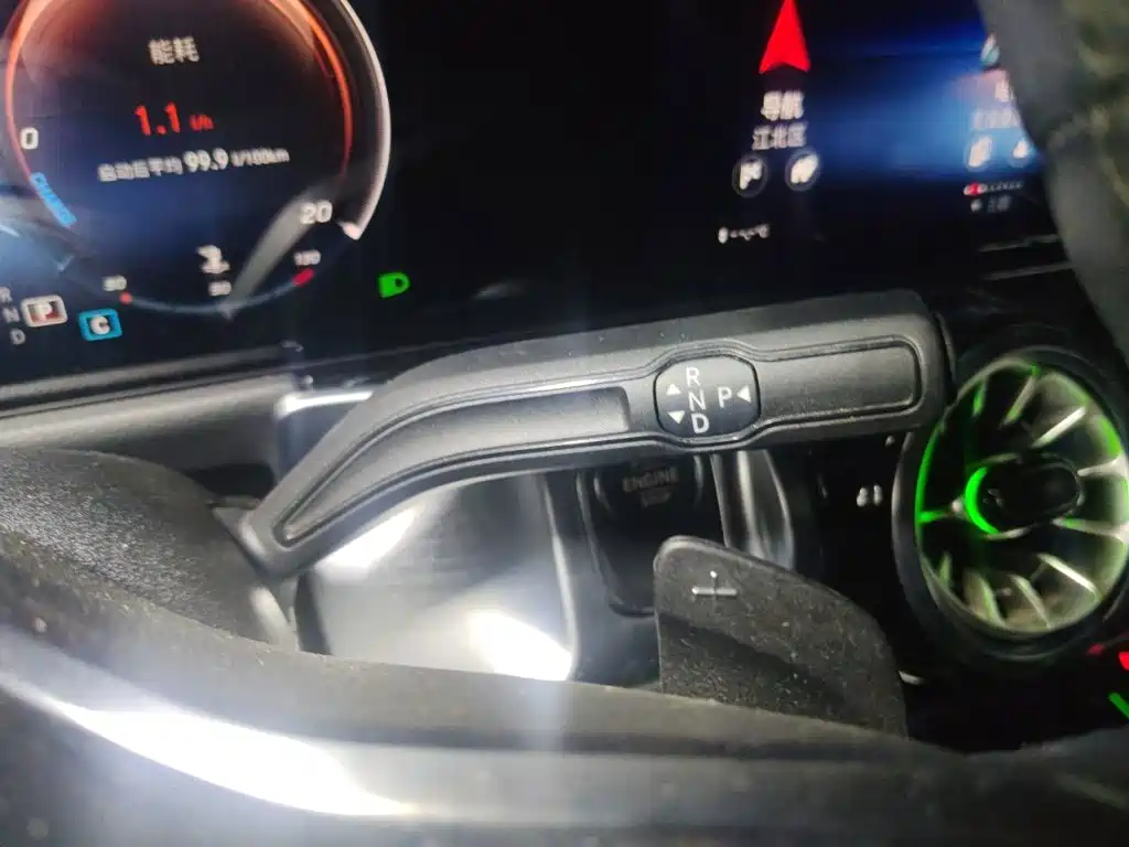 Mercedes-Benz GLB — миниатюра 15
