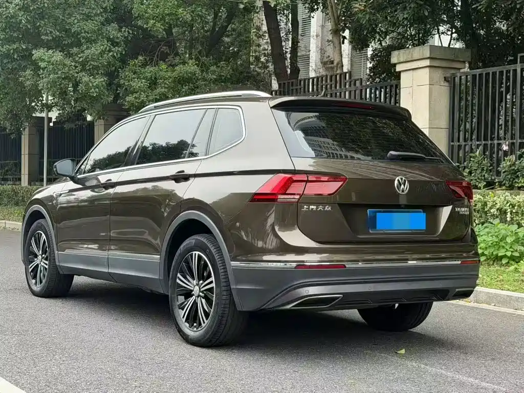 Volkswagen Tiguan L — миниатюра 9