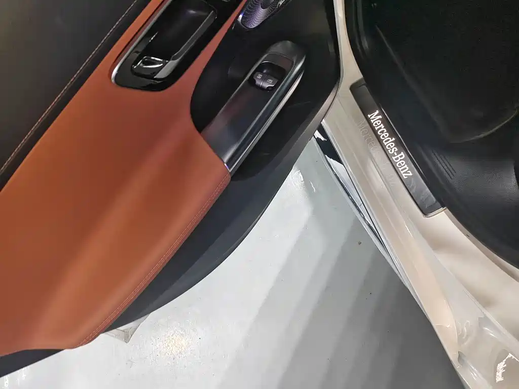 Mercedes-Benz C-Class — миниатюра 9