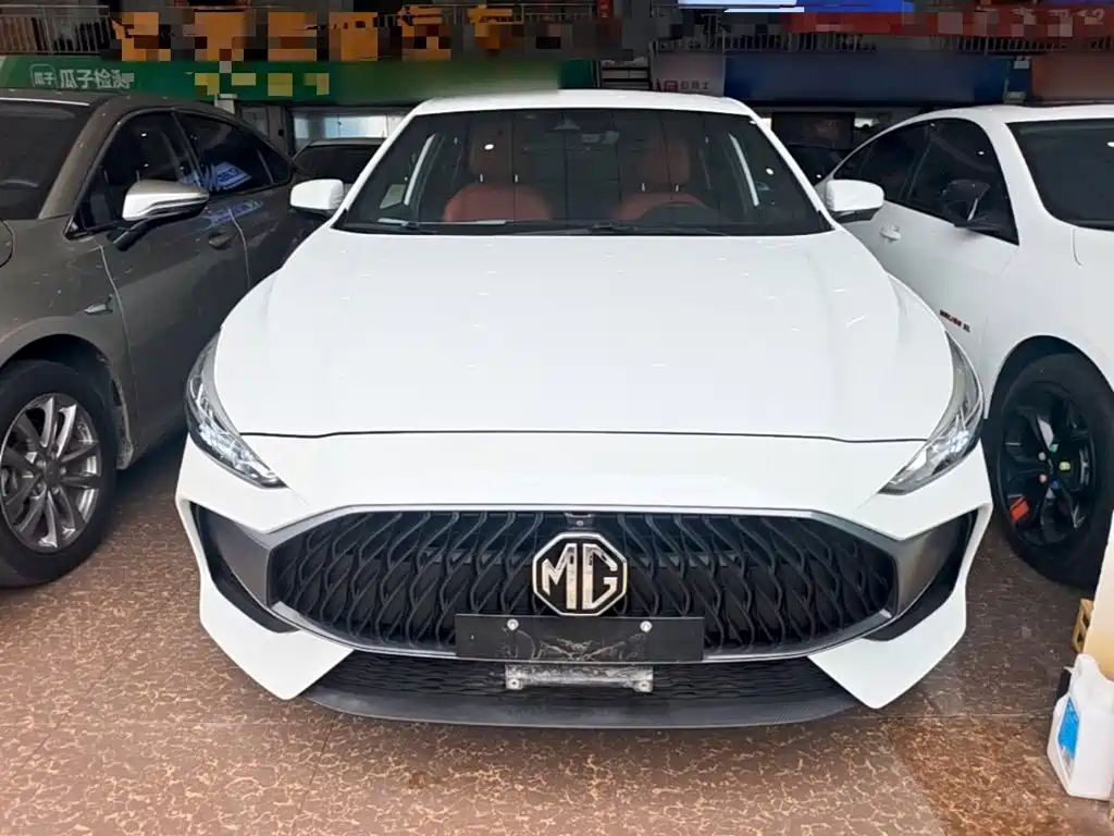 MG MG5 - фото 3