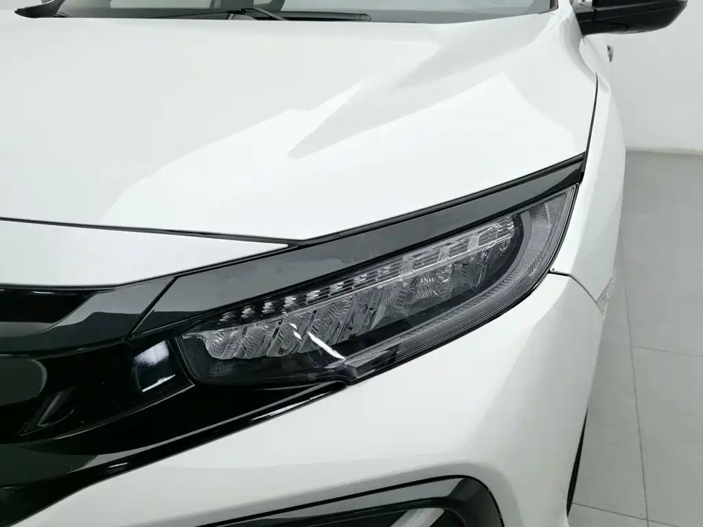 Honda Civic — миниатюра 7