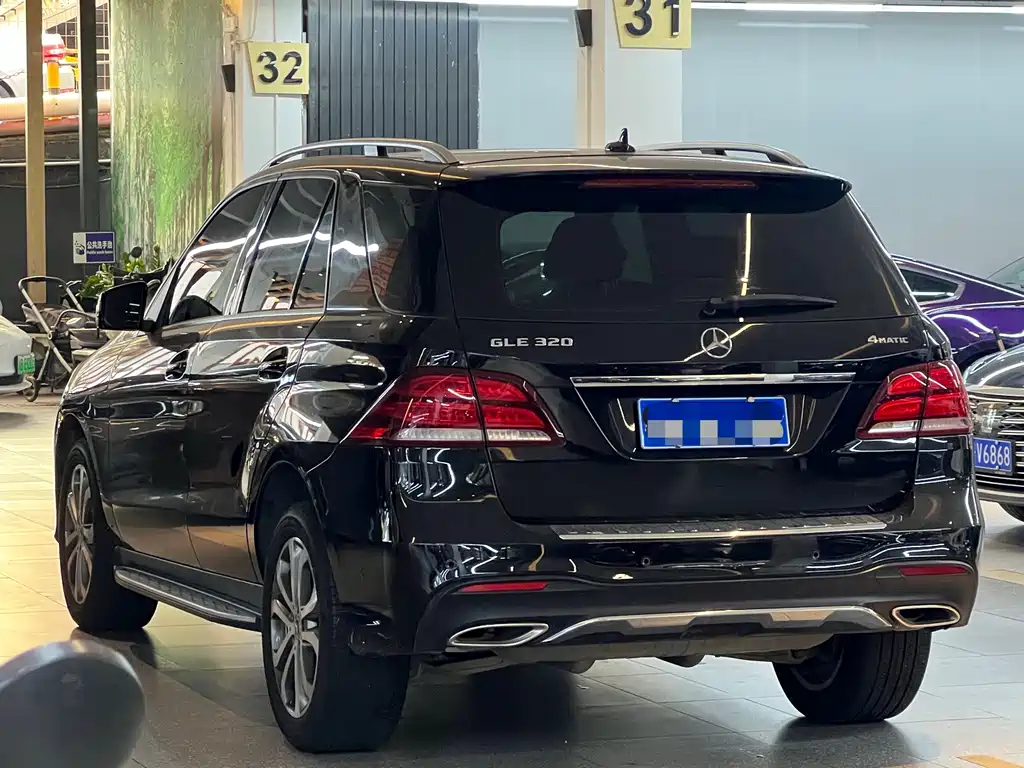 Mercedes-Benz GLE (Import) — миниатюра 6