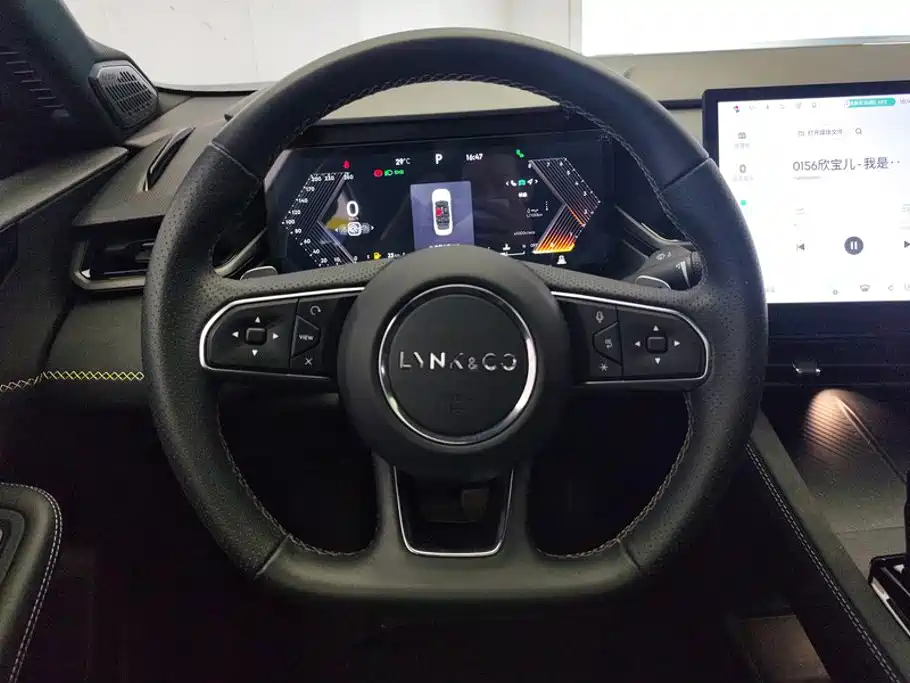 Lynk & Co 03 — миниатюра 15