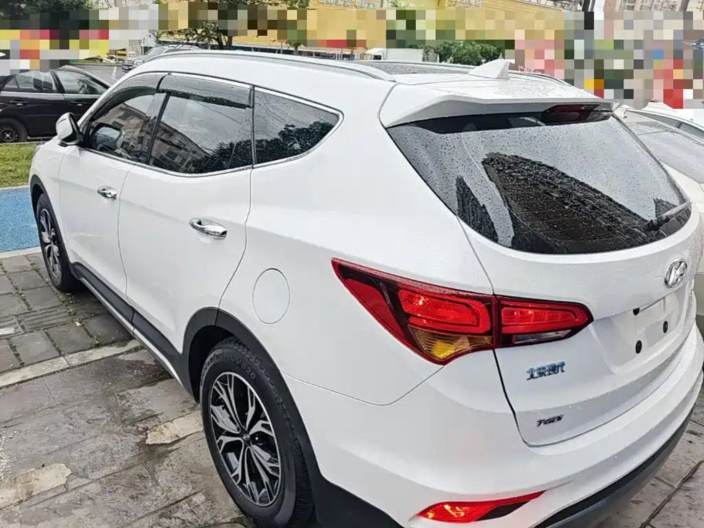 Hyundai Santa Fe — миниатюра 5