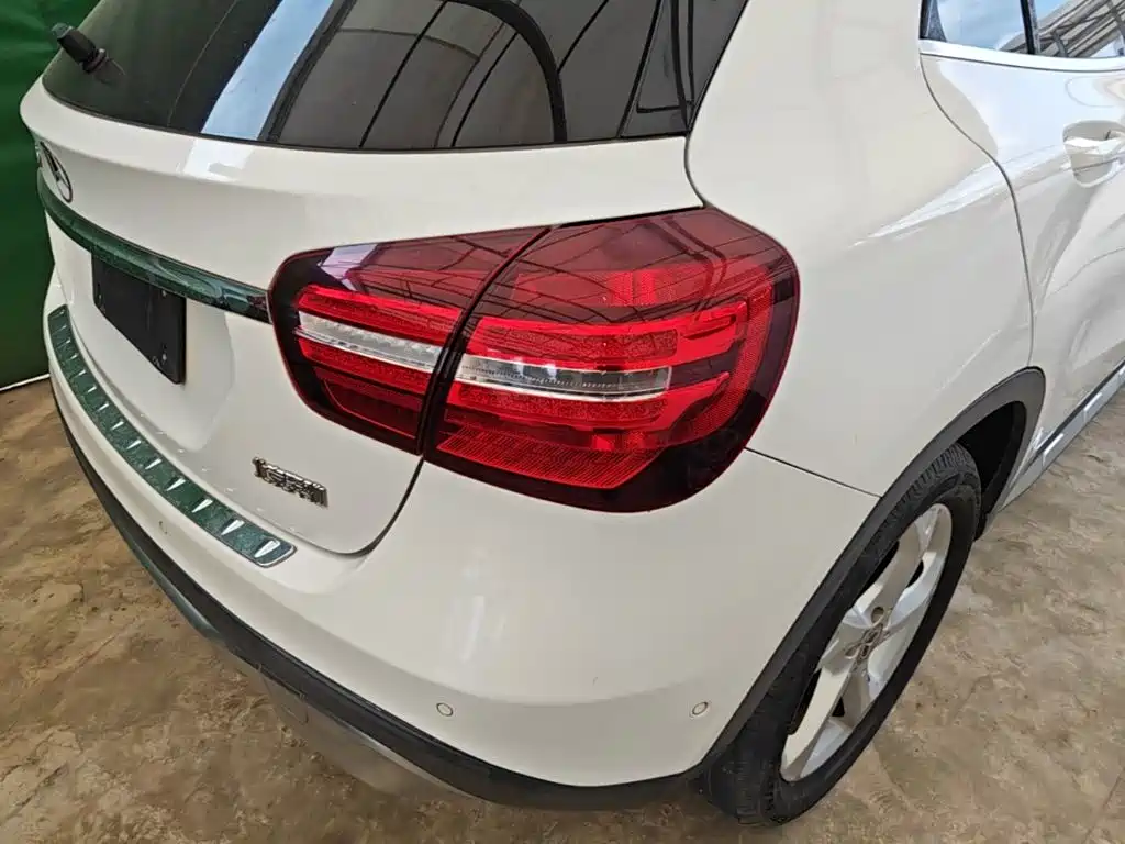 Mercedes-Benz GLA — миниатюра 8