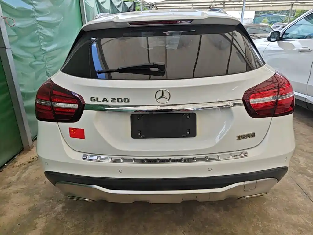 Mercedes-Benz GLA — миниатюра 6