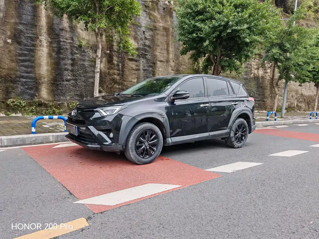 TOYOTA RAV4 RONGFANG