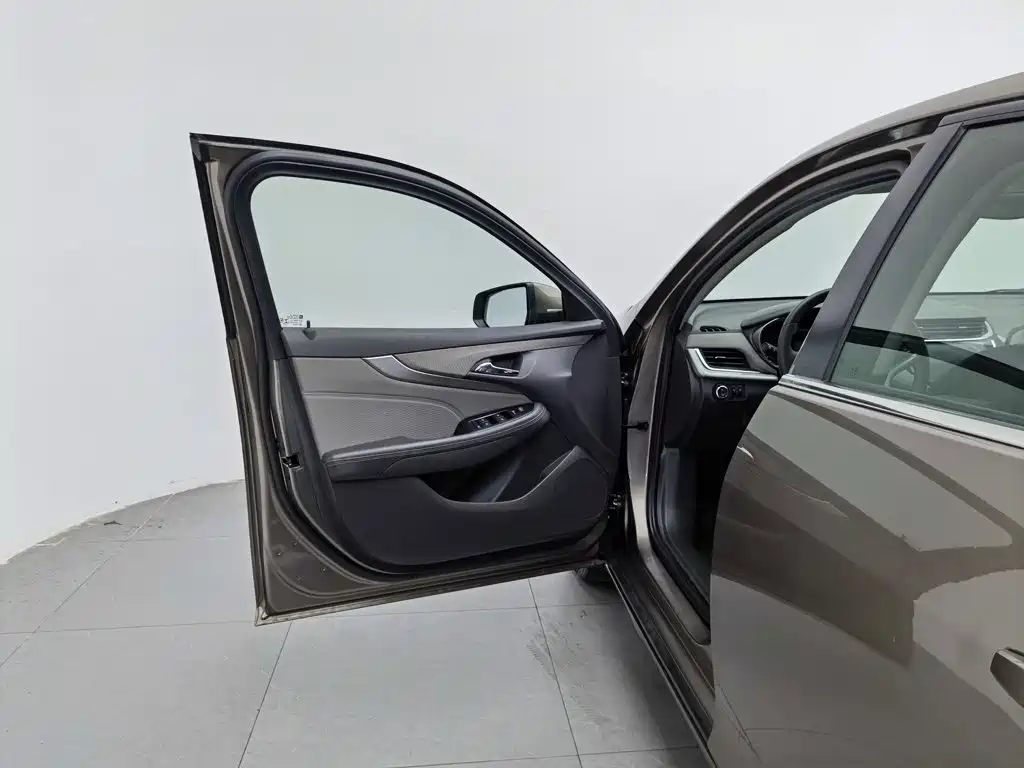 Chevrolet Malibu — миниатюра 8