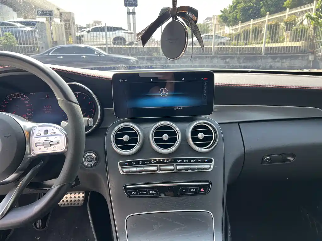 Mercedes-Benz C-Class (Import) — миниатюра 12