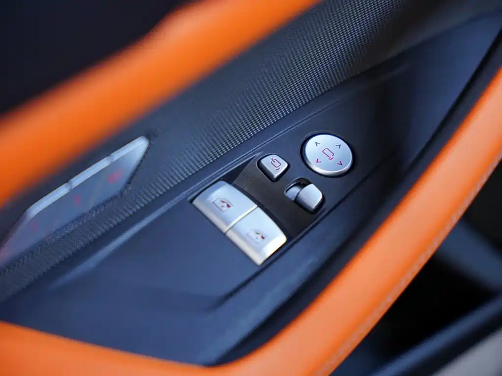 BMW M4 — миниатюра 28