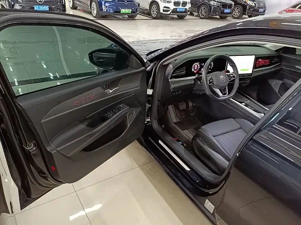 Volkswagen Passat — миниатюра 12