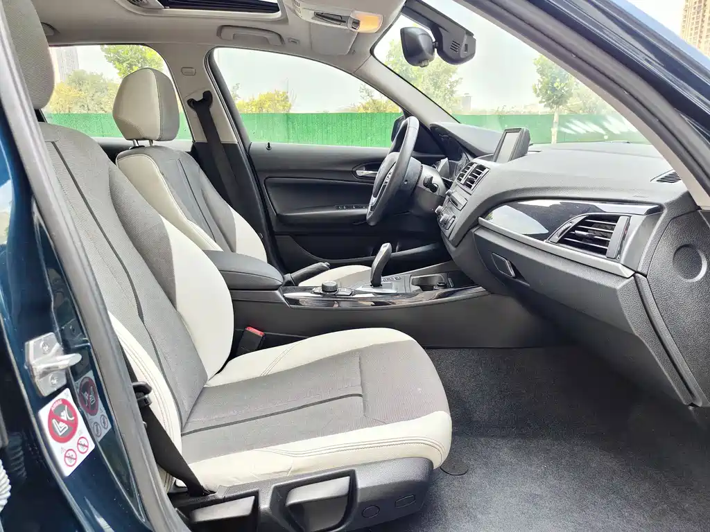 BMW 1 Series (Import) — миниатюра 5
