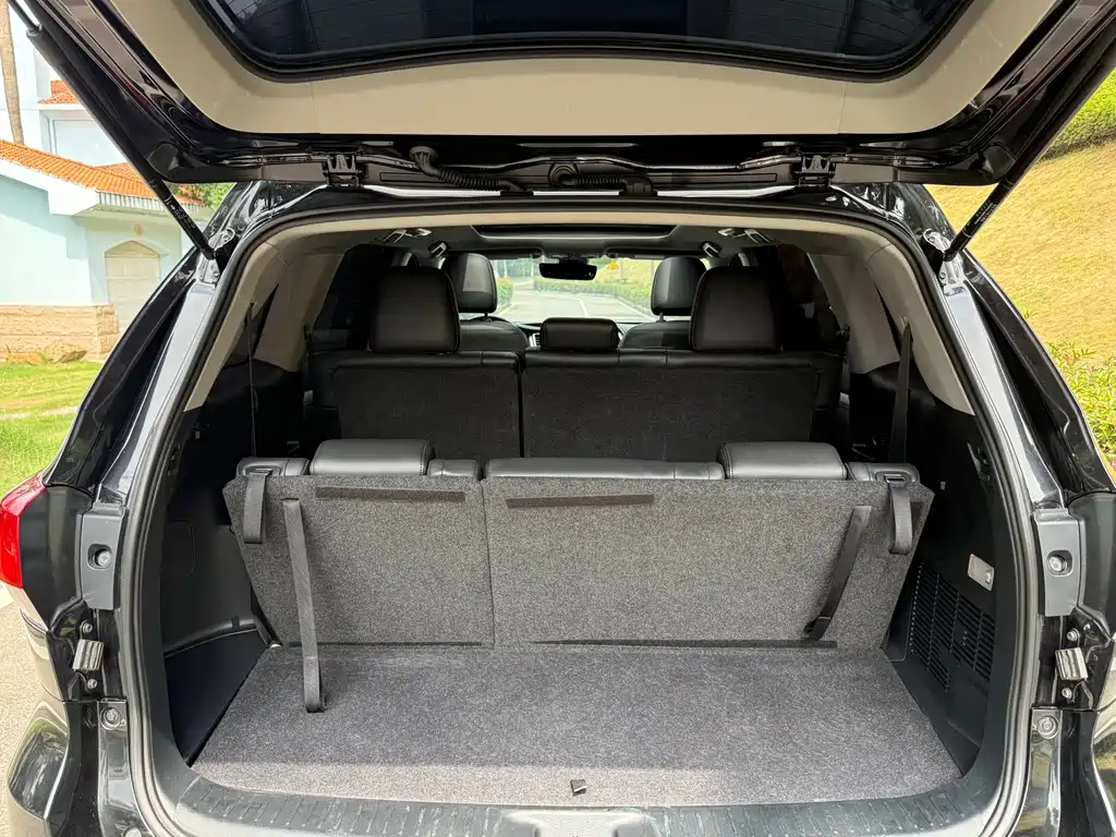 Toyota Highlander — миниатюра 9