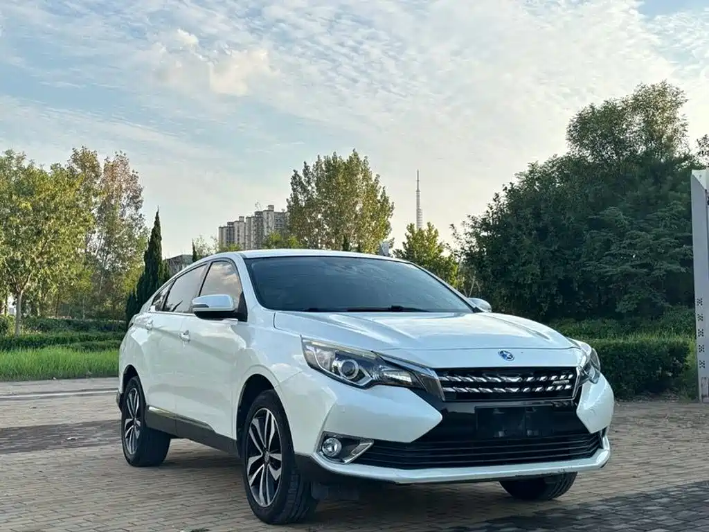 Venucia T90 — миниатюра 3