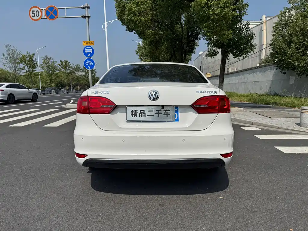 Volkswagen Sagitar — миниатюра 5