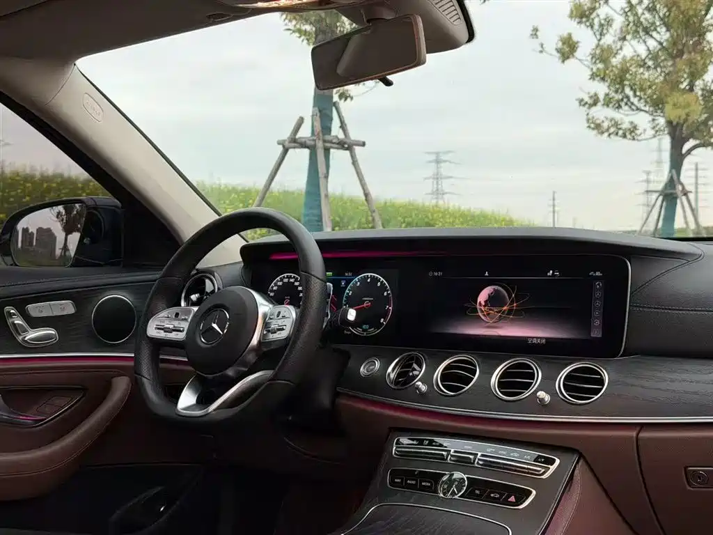 Mercedes-Benz E-Class E 2019 E 260 L Sport 4MATIC