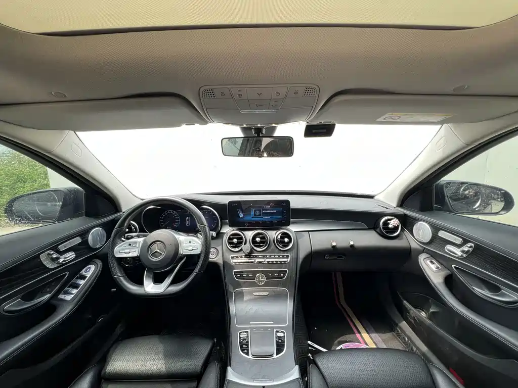 Mercedes-Benz C-Class — миниатюра 5
