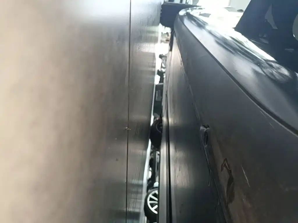 Tesla Model 3 — миниатюра 22