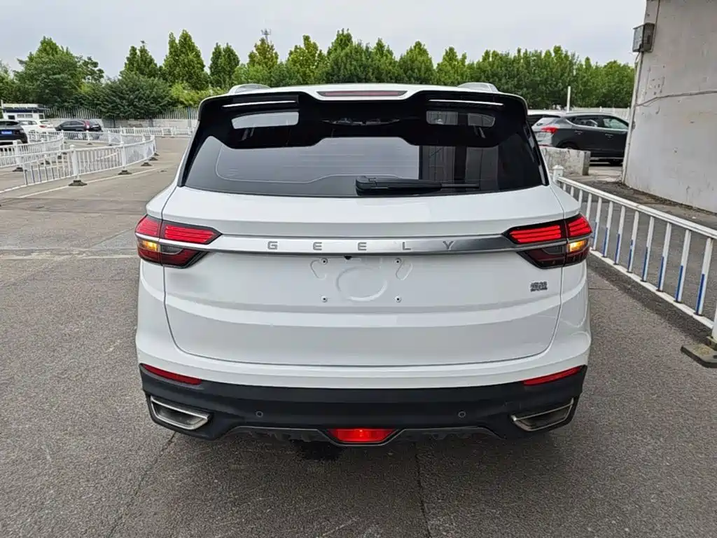 Geely Binyue — миниатюра 6