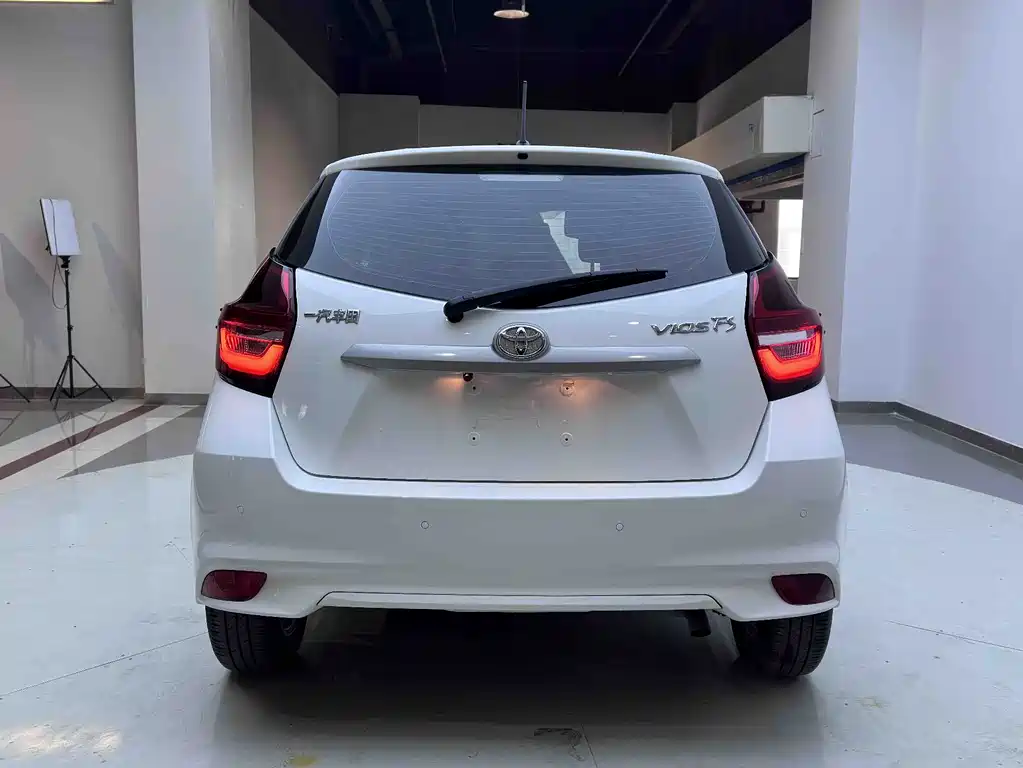 Toyota Vios FS FS 2022 1.5L CVT CARE