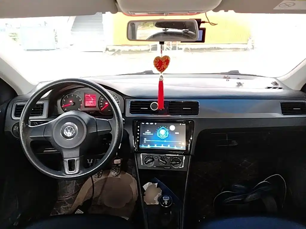 Volkswagen Santana — миниатюра 10