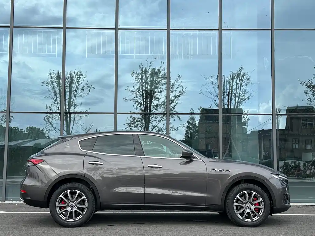 MASERATI LEVANTE