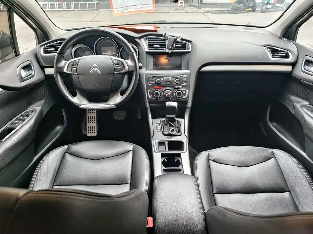 Citroen C4L — миниатюра 5