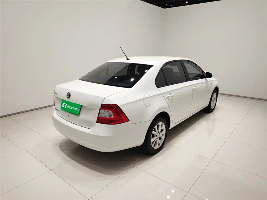 Skoda Rapid 2016 1.6L MT