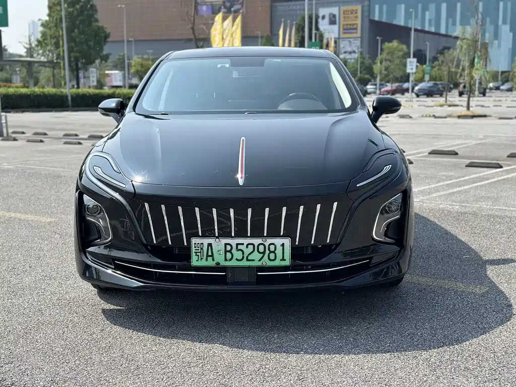 Hongqi E-QM5 2023 620km PLUS