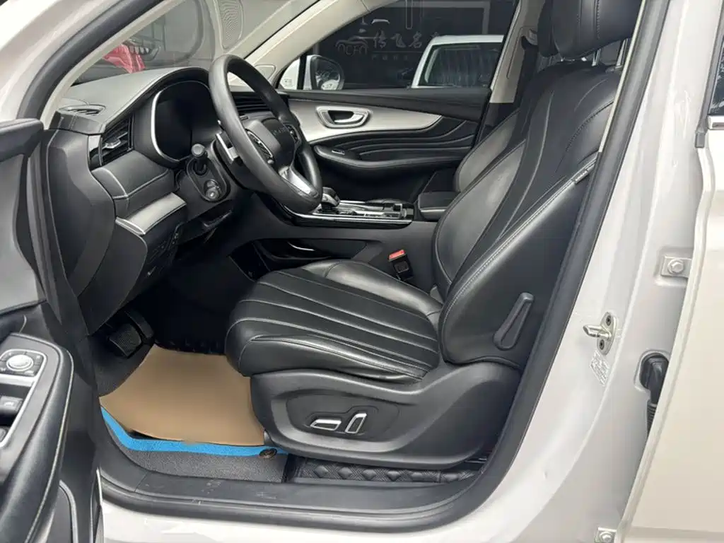 Roewe RX5 MAX — миниатюра 23