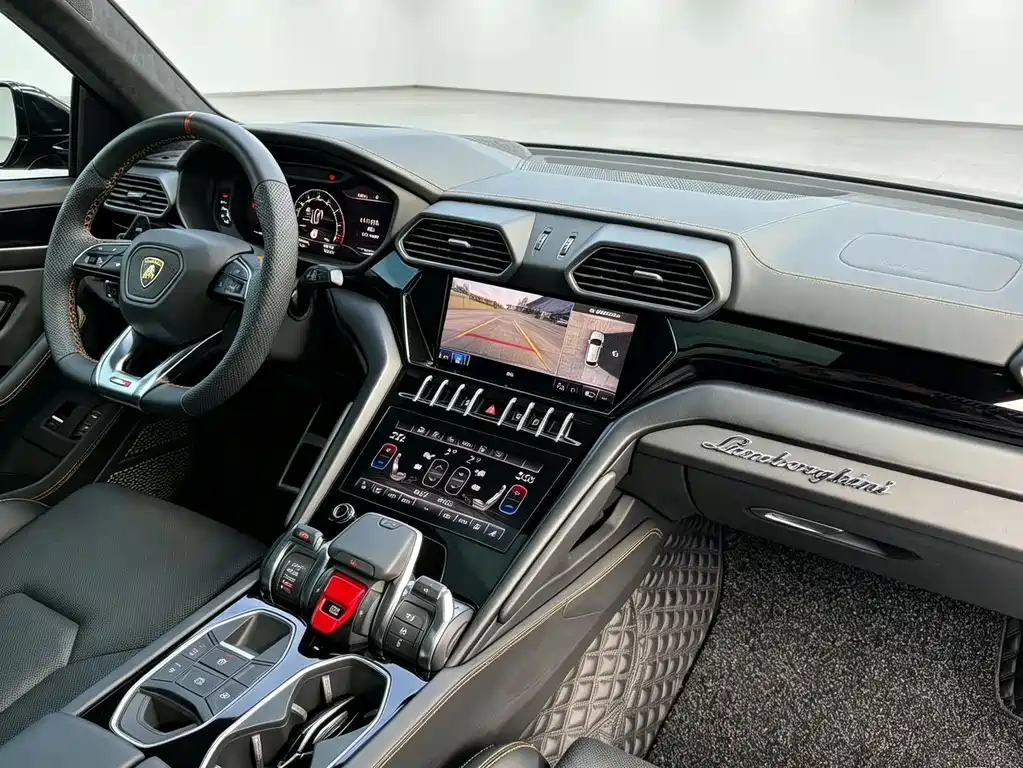 Lamborghini Urus — миниатюра 8