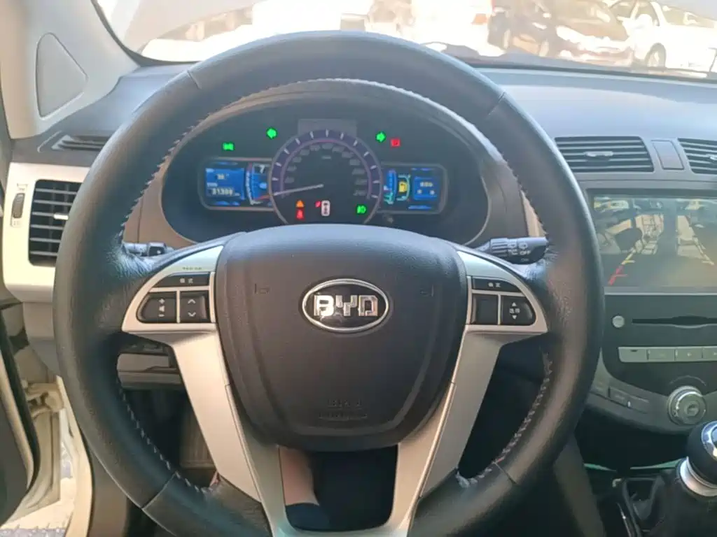 BYD S6 — миниатюра 11