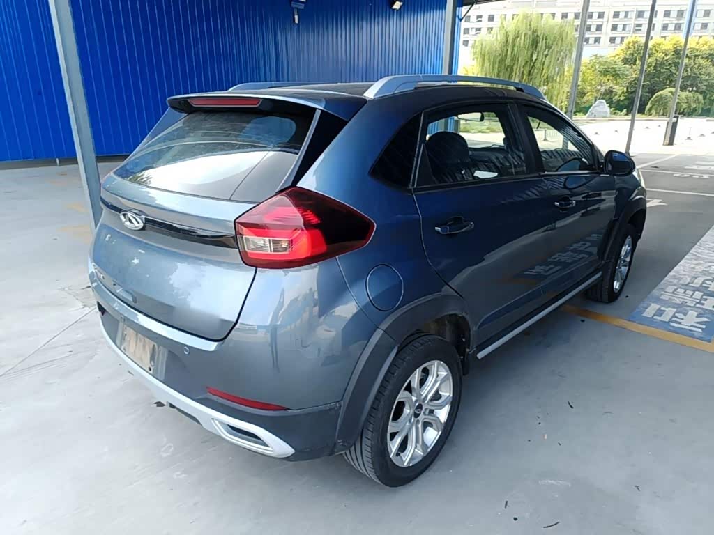 CHERY Tiggo 3x 1.5 л 2021 г. Серебристо-серый, пробег 37800 км