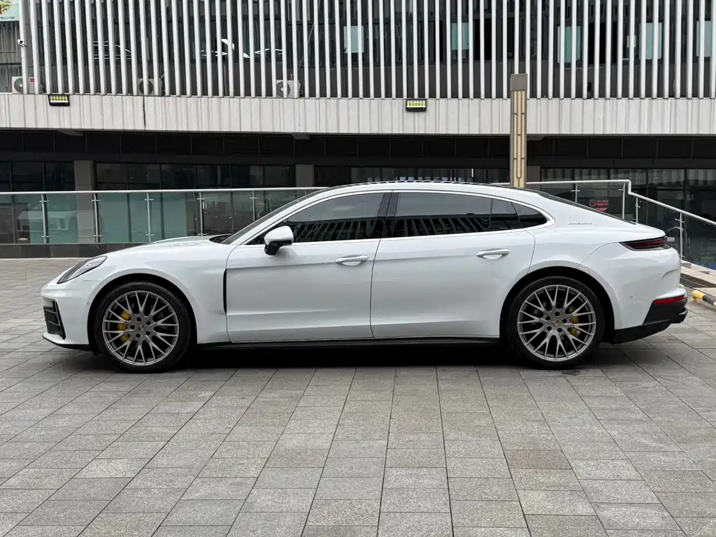 Porsche Panamera — миниатюра 4