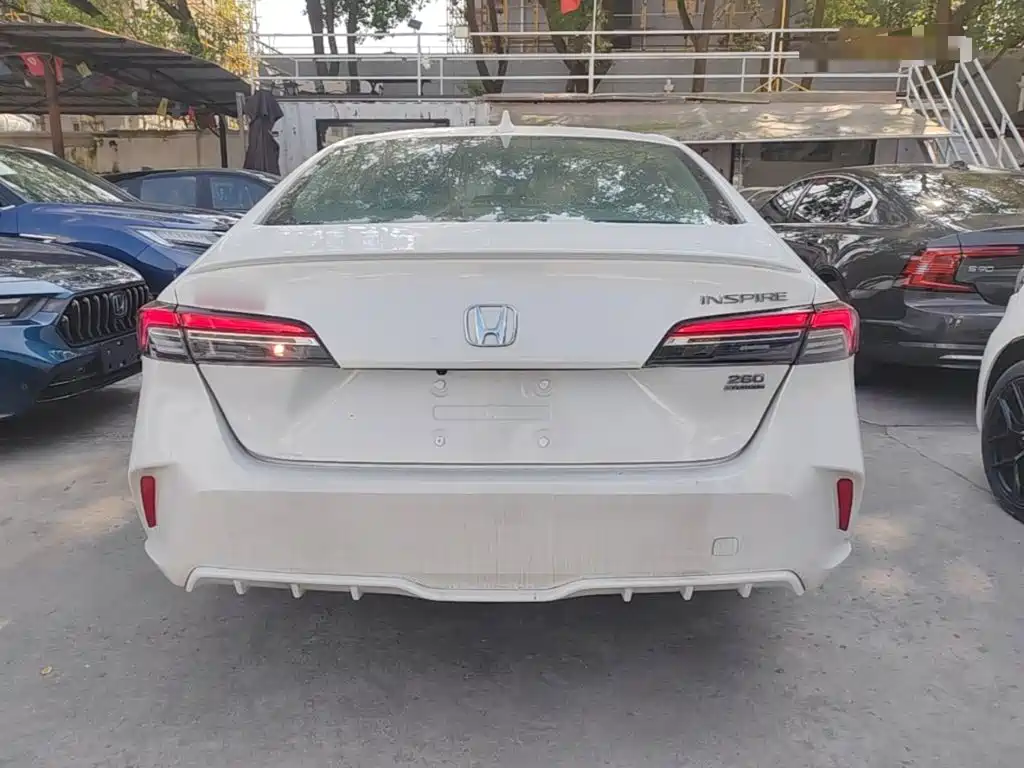 Honda Inspire — миниатюра 6