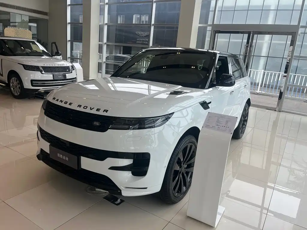 Land Rover Range Rover Sport 2026 400PS Dynamic SE