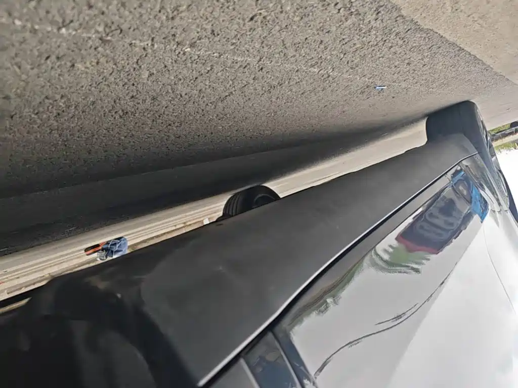 Tesla Model Y — миниатюра 21