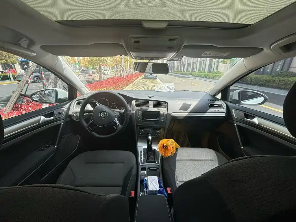 Volkswagen Golf — миниатюра 5