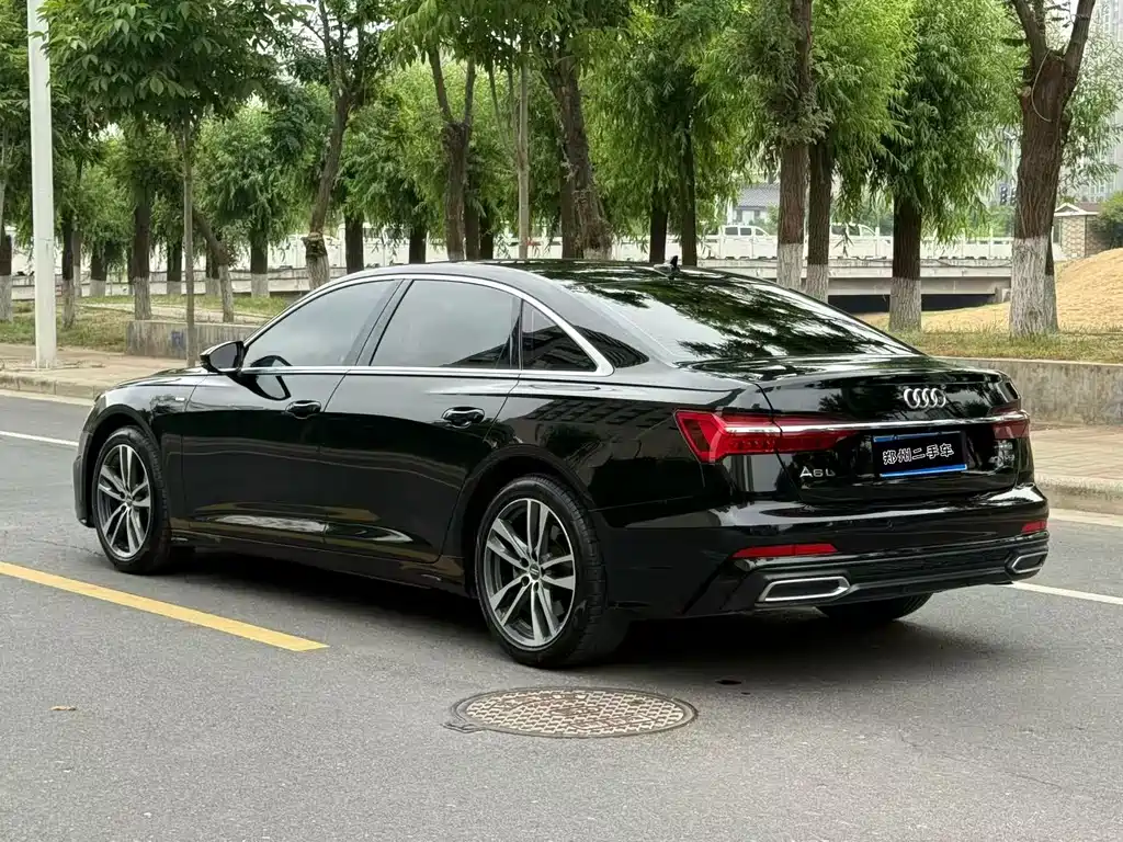 Audi A6L 2022 40 TFSI Luxury
