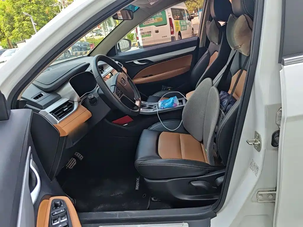 Geely Vision S1 — миниатюра 11